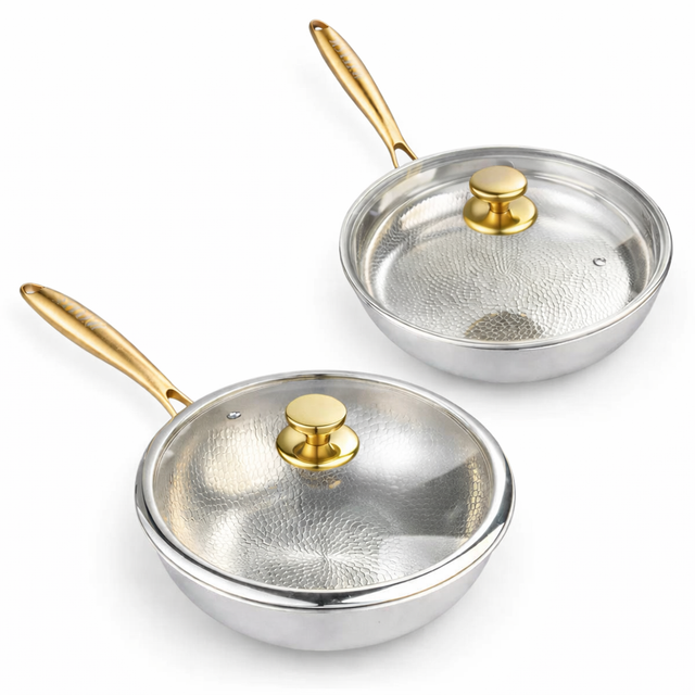 Set Duo: Padella Essenziale + Wok in Titanio Pro
